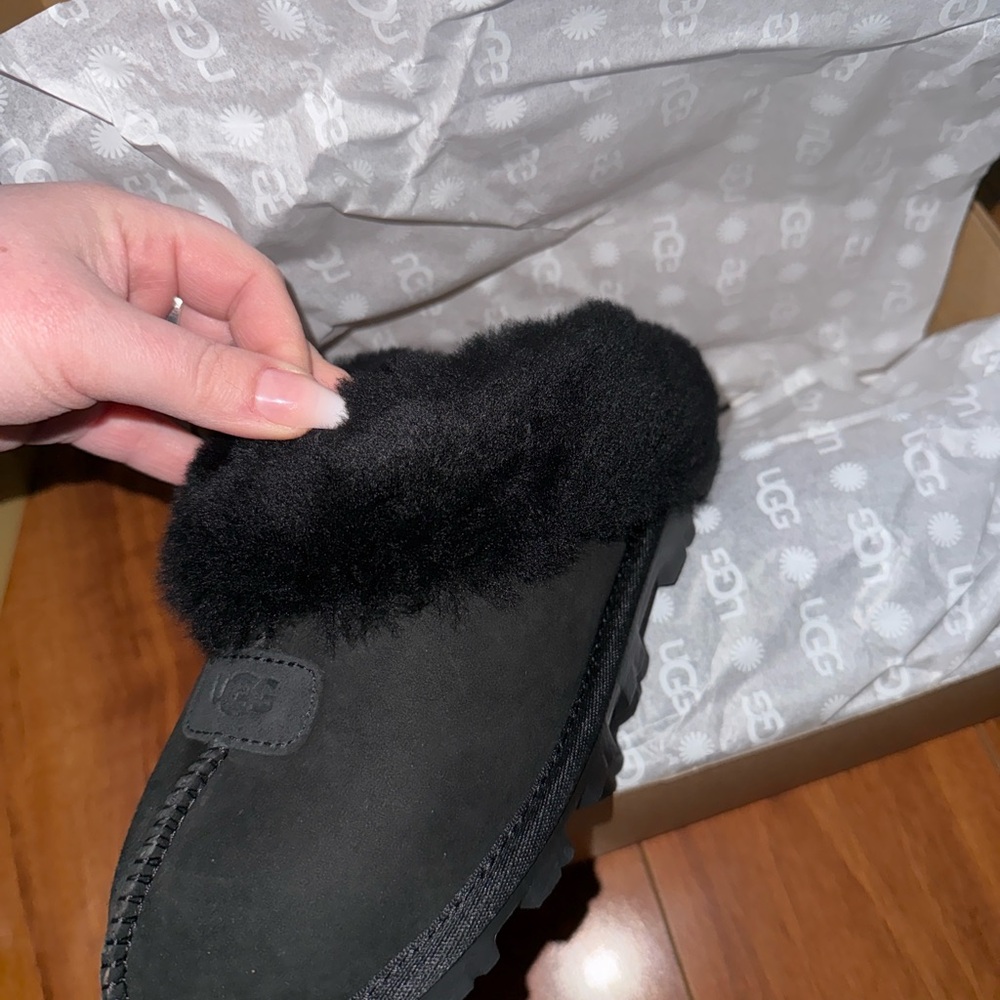 Ugg slides